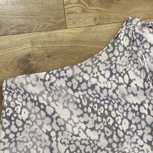 Rebecca Taylor One Shoulder Top Mauve Gray Leopard Print Crepe Blouse - Picture 9 of 12